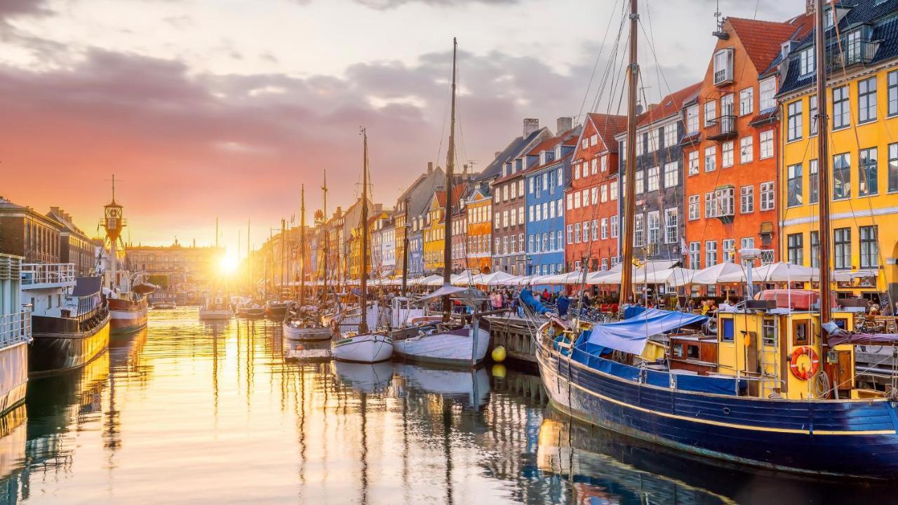 Beautiful Apartments On Stroget In Copenhagen City Center Exteriör bild